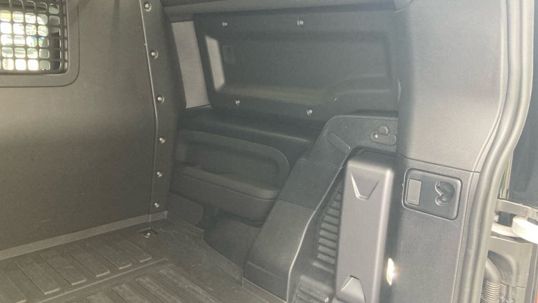 Land Rover Defender 90 Diesel 3.0 D250 Hard Top S Auto